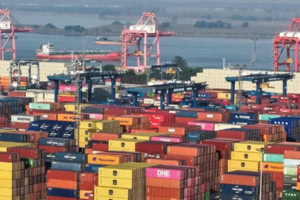 CHINA ECONOMY TRADE 14 1762961007796 1762961040211