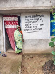 अब पक्के घर में सुकून से बीत रहा है जीवन, संध्या कुर्रे ने मुख्यमंत्री का जताया आभार अब पक्के घर में सुकून से बीत रहा है जीवन, संध्या कुर्रे ने मुख्यमंत्री का जताया आभार 2 IMG 20251124 WA0025