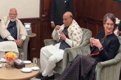 21 46 205482539pm modi priyanka gandhi meeting1