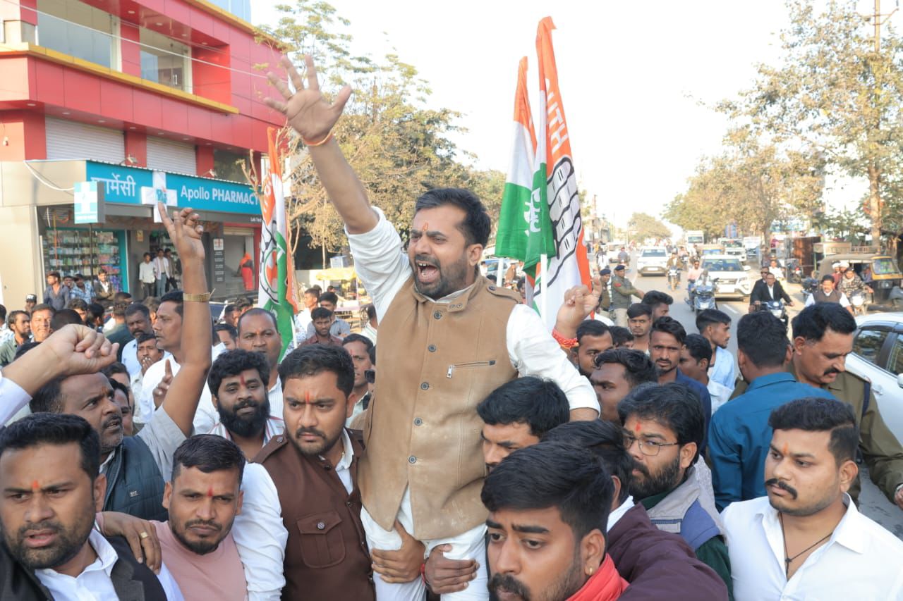 मनरेगा बचाओ अभियान : जांजगीर-चांपा में जिला स्तरीय युवा कांग्रेस कार्यकर्ता सम्मेलन युवा कांग्रेस जिला अध्यक्ष पंकज शुक्ला के नेतृत्व में आयोजित हुआ ..... 2 IMG 20260112 WA0158