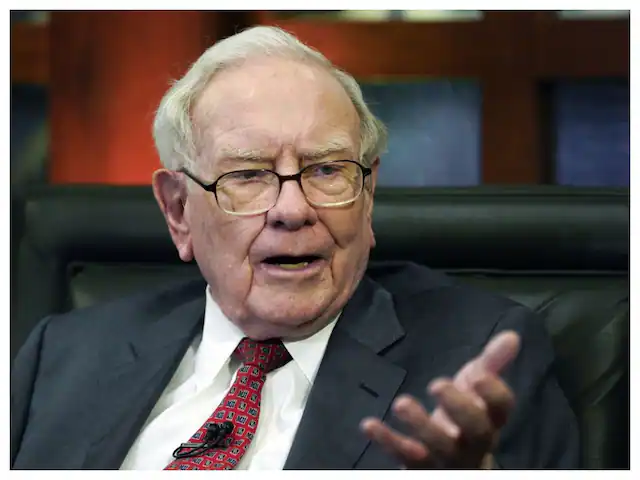 warren buffet 2025 08 5d6f989f566fc14f9acaf8edea653c1a