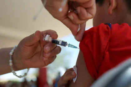 USA HEALTH VACCINES POLL 0 1773121865637 1773121875680