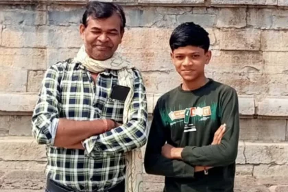 Student Jigyasu Verma with his father 1777462550