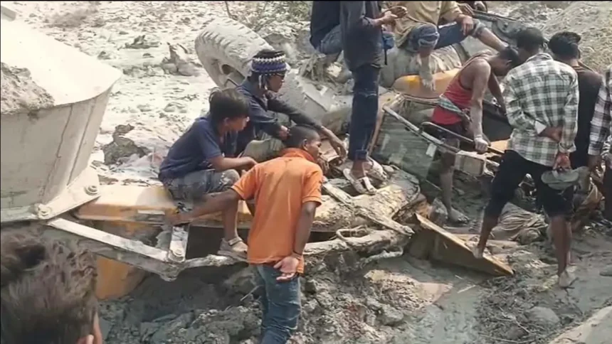 people removing debris 1776605906