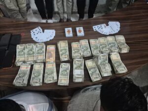रायपुर नाका में मोहन नगर पुलिस की बड़ी कार्रवाई, जुआ खेलते 12 आरोपी गिरफ्तार; ₹9.04 लाख नकदी और 10 मोबाइल जब्त 2 WhatsApp Image 2026 07 09 at 11.43.10 AM